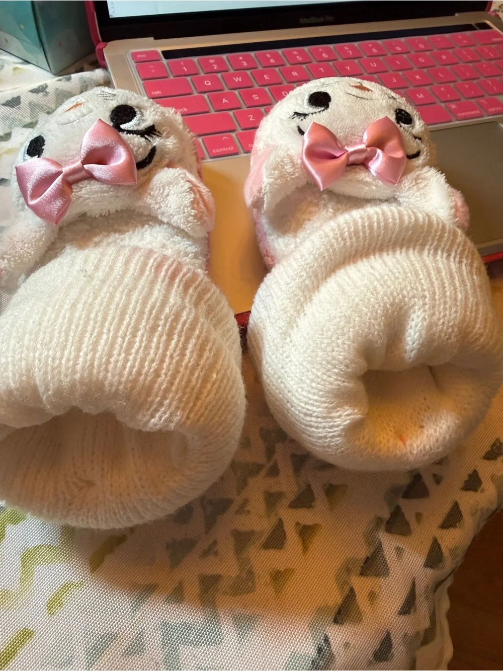 Disney store Aristo cats Marie Slippers/socks Size 9/10